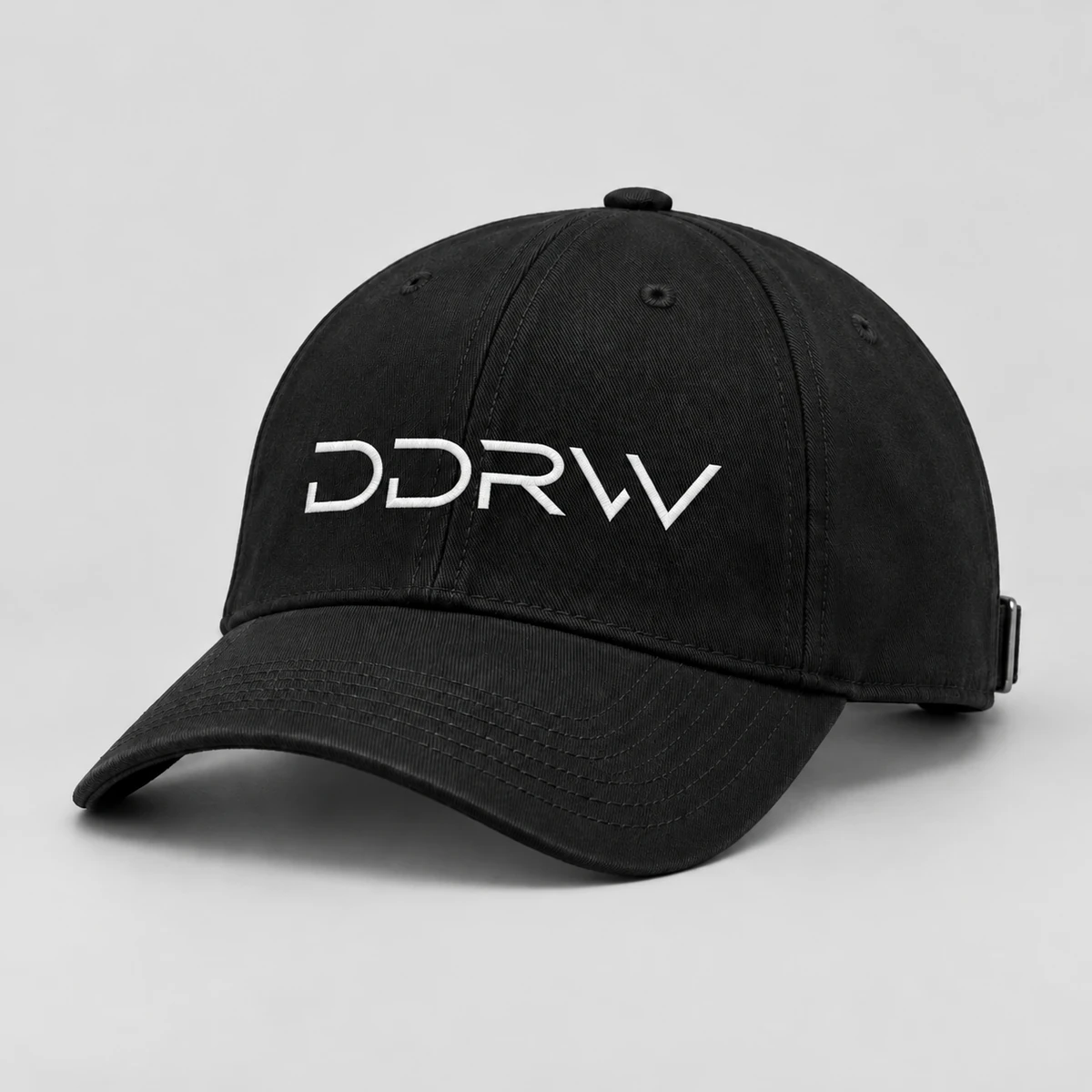 Бейсболка DDRW, чёрный цвет, логотип на передней панели